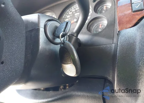 2010 Chevrolet Avalanche 1500 Lt1 from USA, damaged, VIN 3GNVKFE0XAG164422